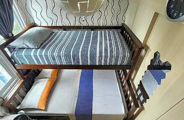 High-tech @ Grass Residences -2persons Only 5*