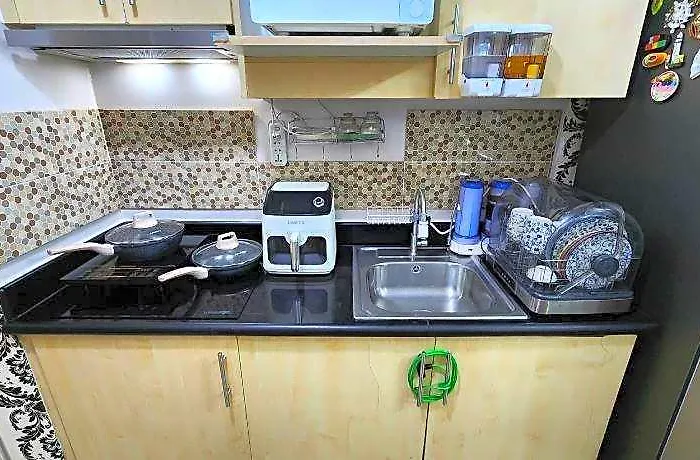High-tech @ Grass Residences -2persons Only Hotel Manila