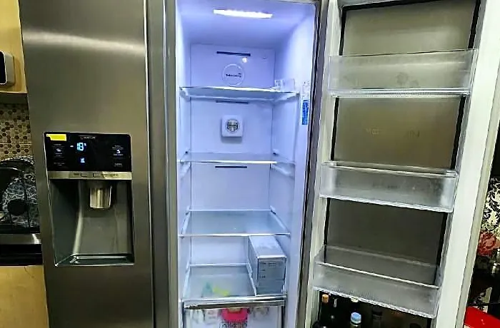 Hotel High-tech @ Grass Residences -2persons Only
