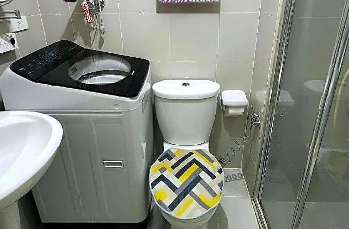High-tech @ Grass Residences -2persons Only Hotel